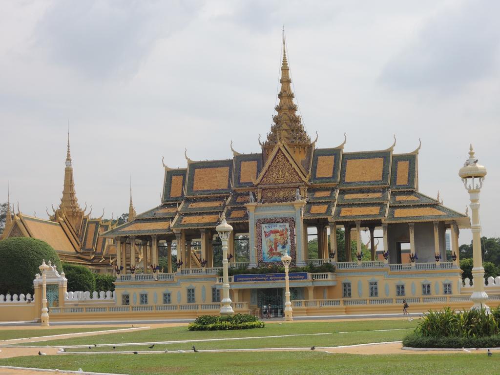 The Happy House Hostel Phnom Penh Luaran gambar