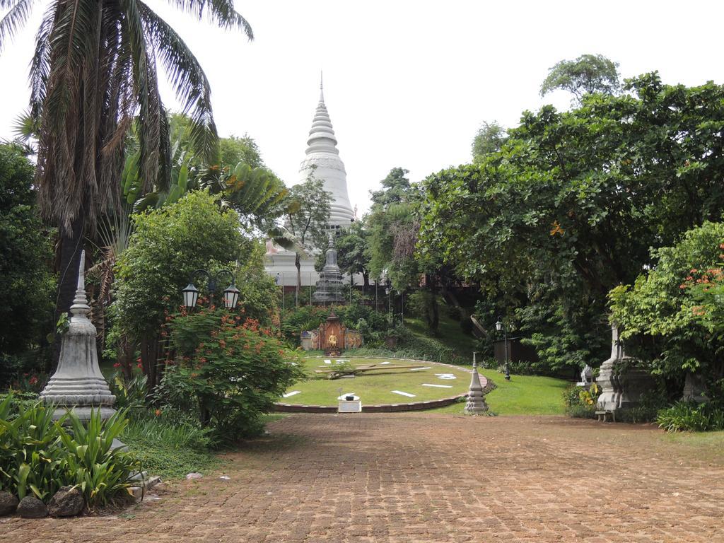 The Happy House Hostel Phnom Penh Luaran gambar