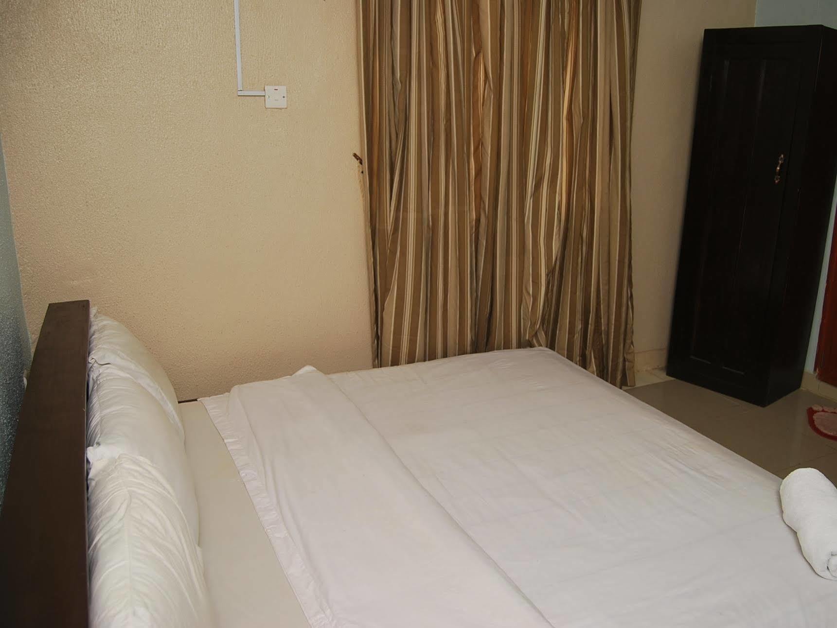 The Happy House Hostel Phnom Penh Luaran gambar