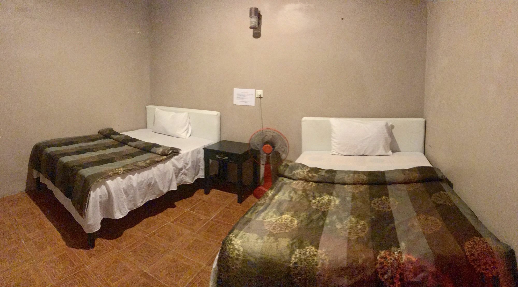 The Happy House Hostel Phnom Penh Luaran gambar