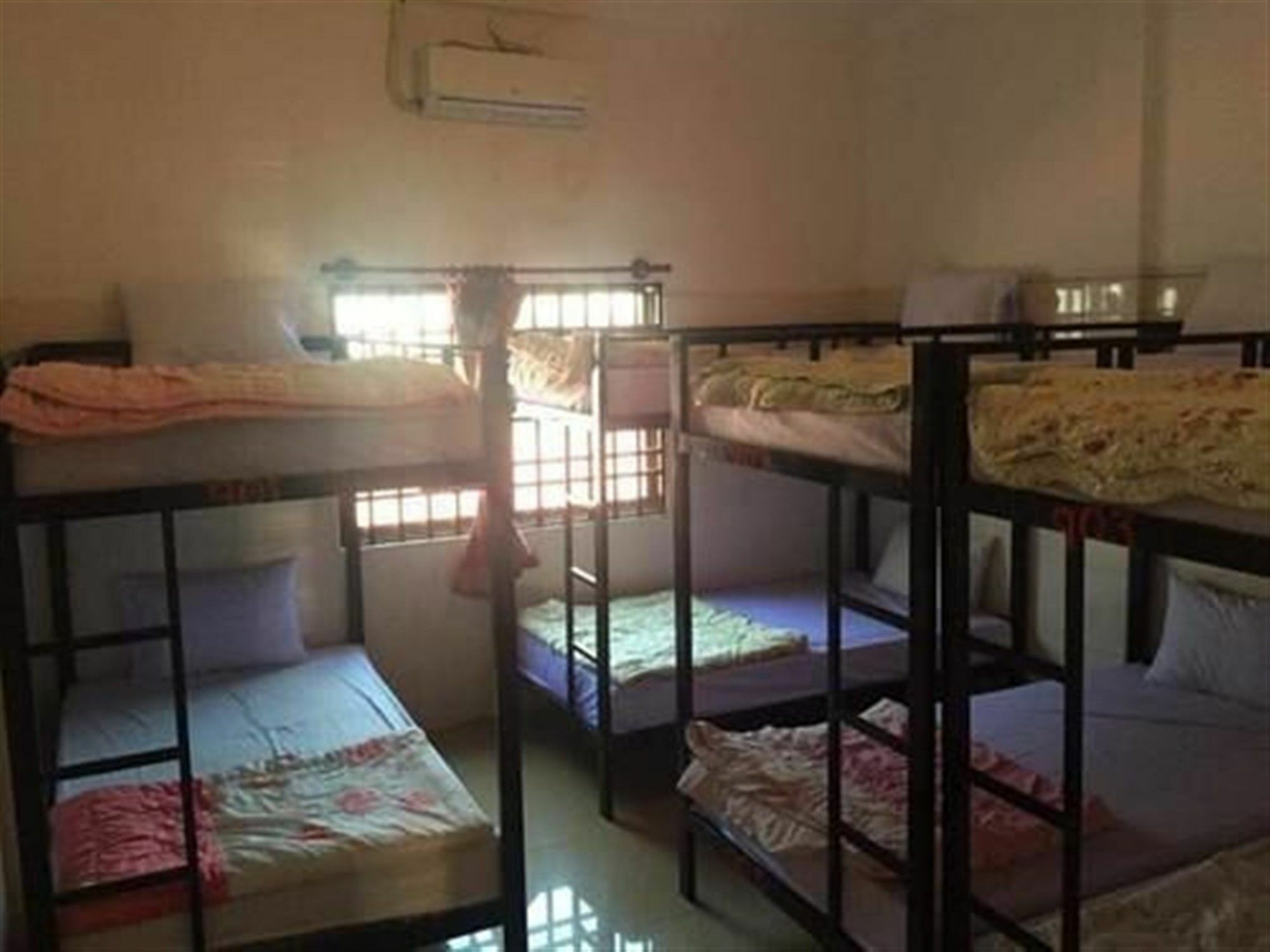The Happy House Hostel Phnom Penh Luaran gambar