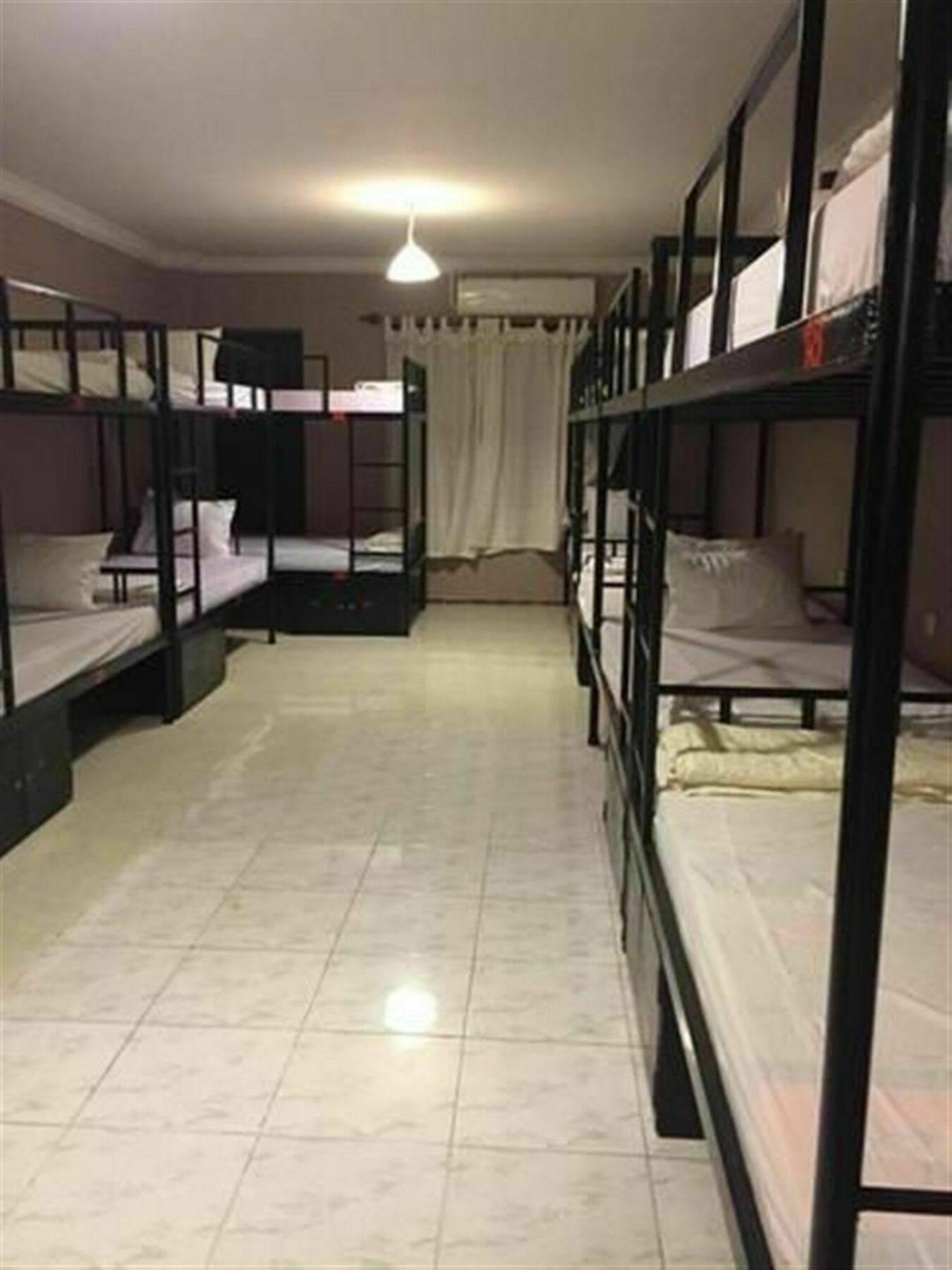 The Happy House Hostel Phnom Penh Luaran gambar